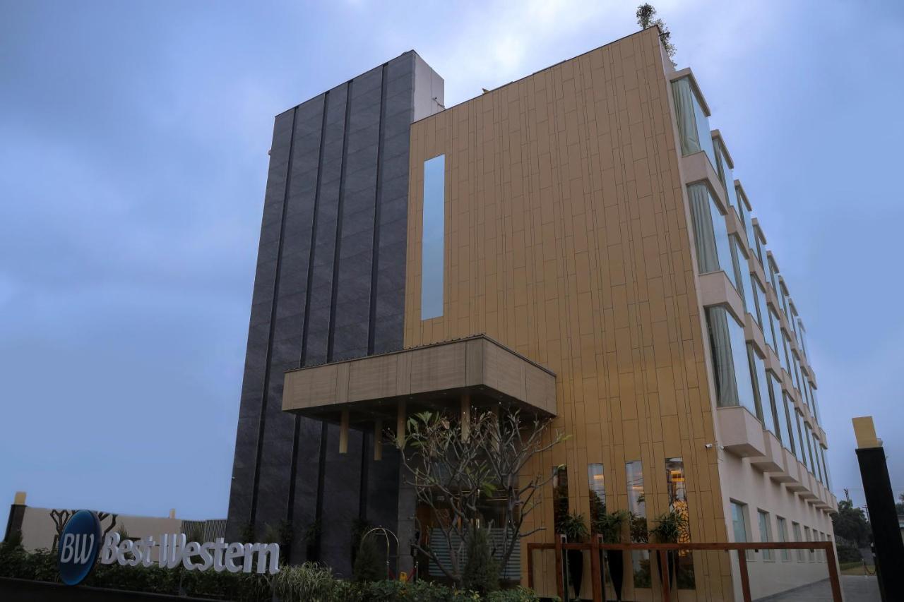 Best Western Vrindavan Exterior photo